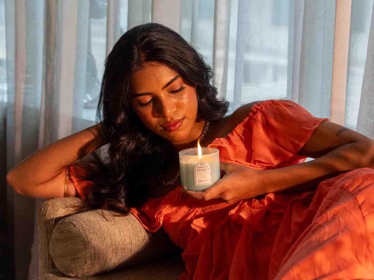 888 — Oudh & Saffron