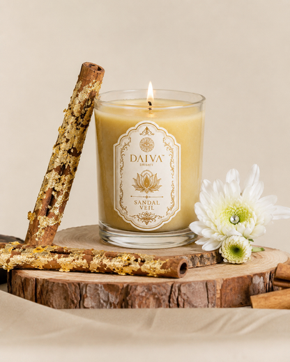 Sandal Veil luxury candle